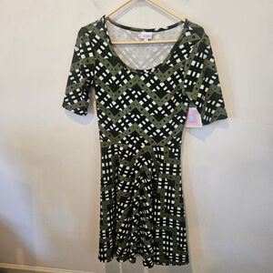 Women's LuLaRoe NWT Nicole Skater Green Black White Geometric Print Dress M